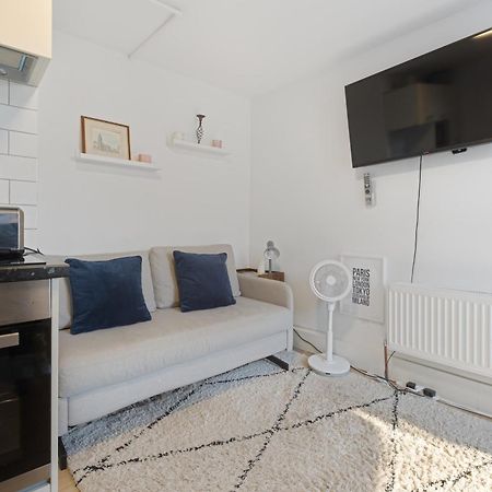 ロンドンModern Flat & Balcony In Historic West Kensingtonアパートメント エクステリア 写真